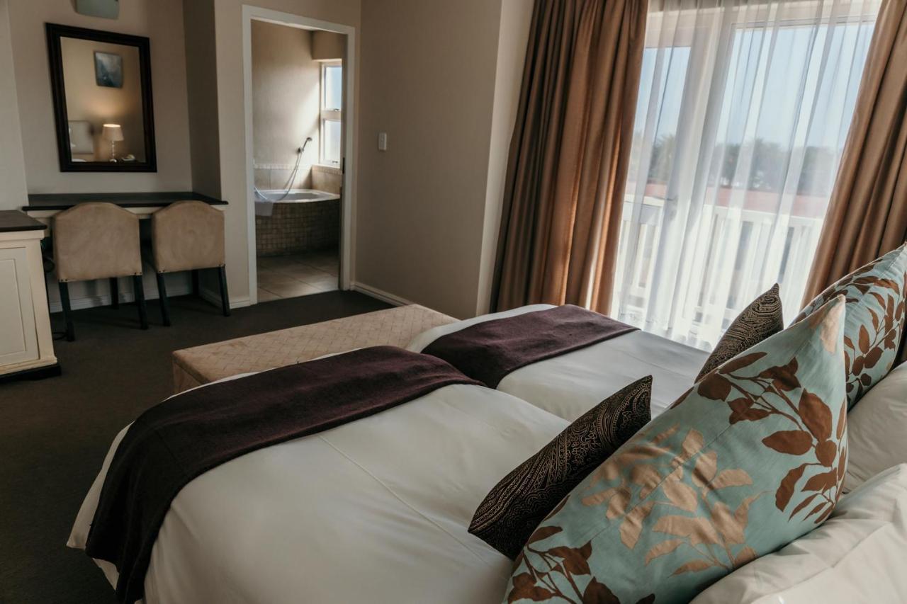 Artemis Hotel Swakopmund Buitenkant foto