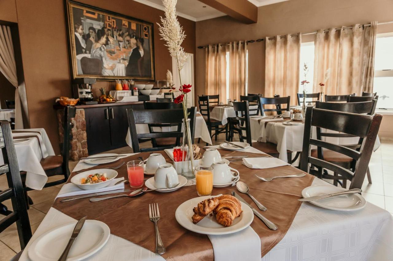 Artemis Hotel Swakopmund Buitenkant foto